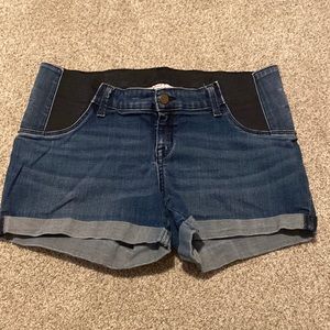 Maternity shorts